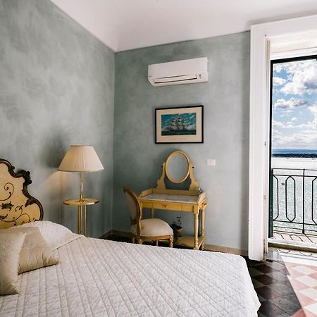 Dimora Di Ulisse Sea View Holiday Apartment سيراكوزا المظهر الخارجي الصورة