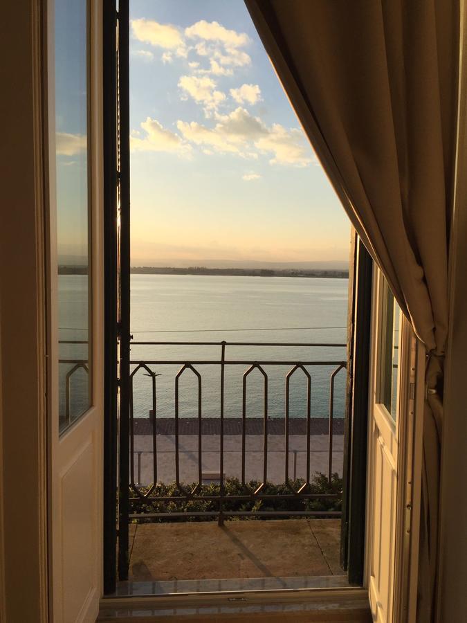 Dimora Di Ulisse Sea View Holiday Apartment سيراكوزا المظهر الخارجي الصورة